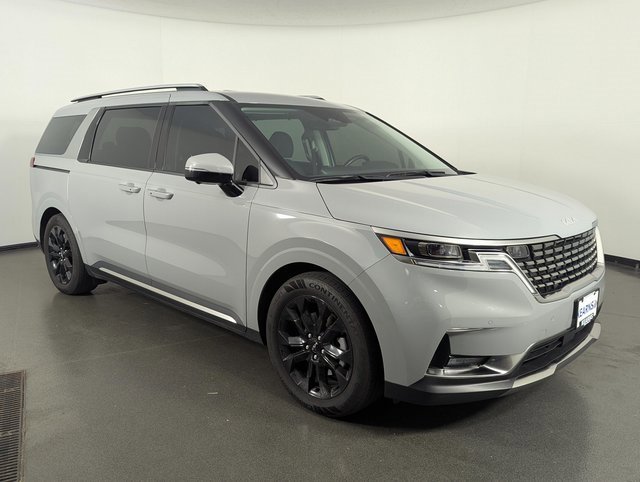 Used 2024 Kia Carnival SX Prestige image 2