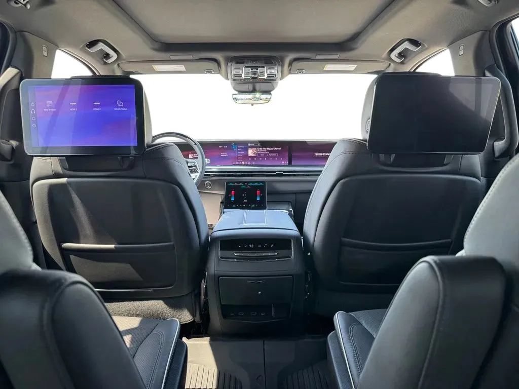 New 2026 Cadillac Escalade Sport w/ Touring Package AWD/4WD image 21