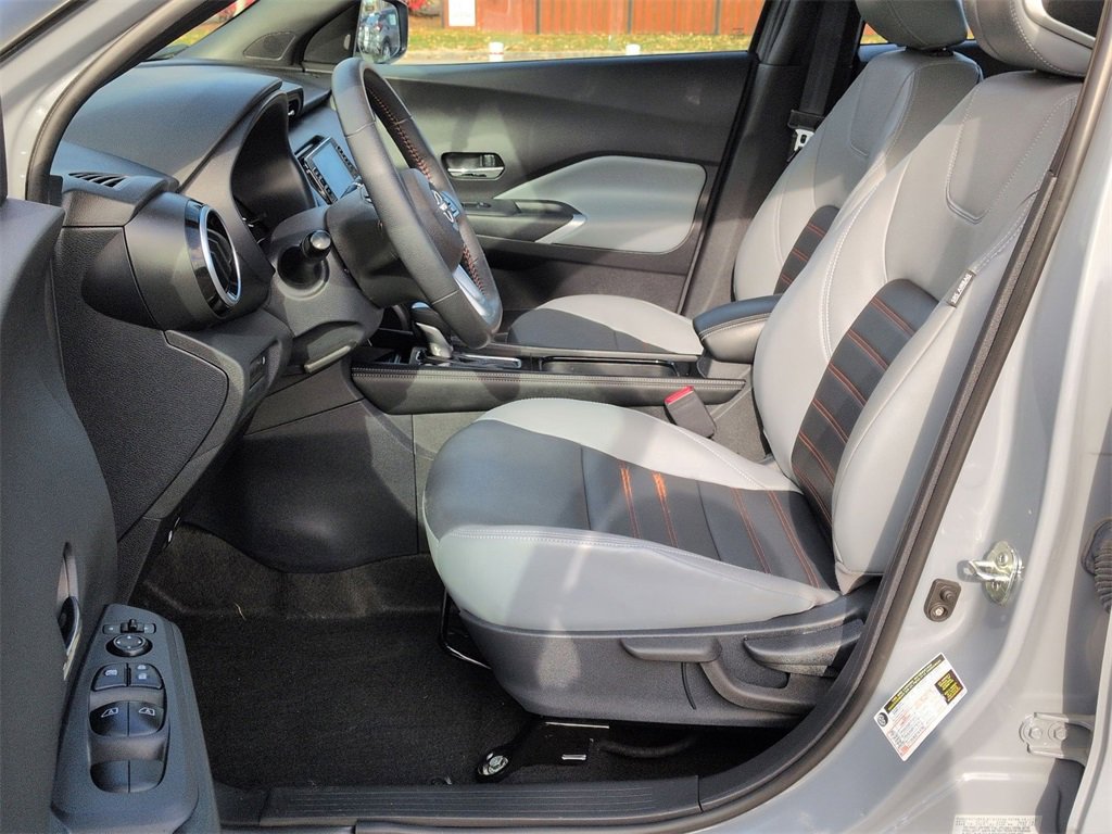 Used 2023 Nissan Kicks SR w/ SR Premium Package image 14
