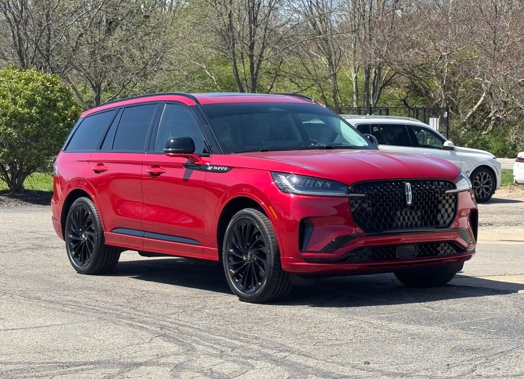 Used 2025 Lincoln Aviator Reserve w/ Jet Appearance Package AWD/4WD image 1
