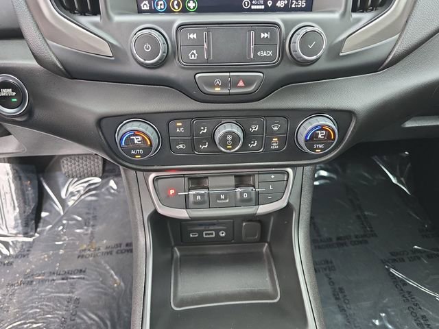 Used 2023 GMC Terrain AT4 image 17