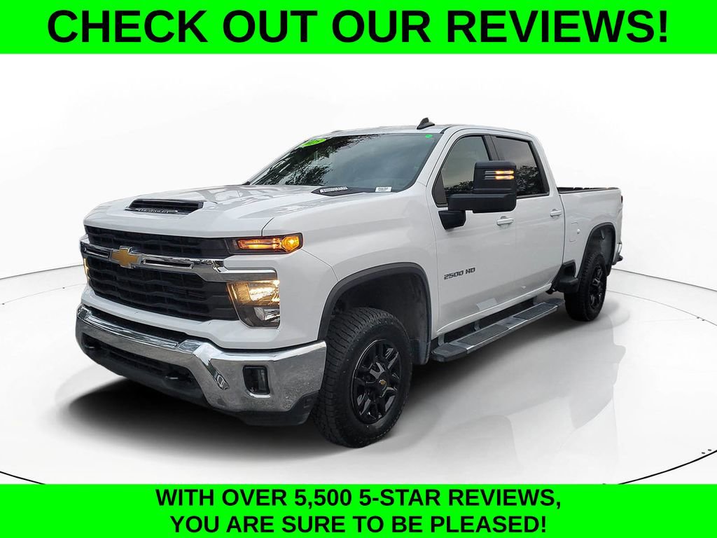 Used 2025 Chevrolet Silverado 2500 LT w/ Convenience Package AWD/4WD image 3