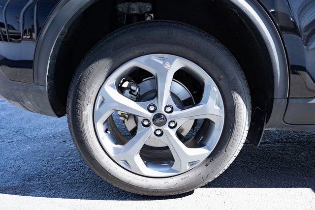 Used 2025 Ford Escape ST-Line image 27