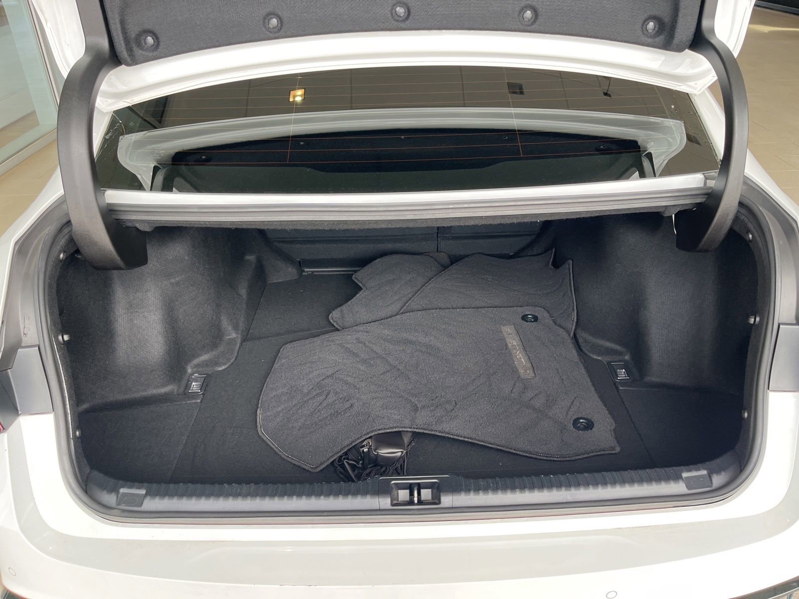 Used 2023 Lexus IS 350 F Sport w/ Navigation Package image 34