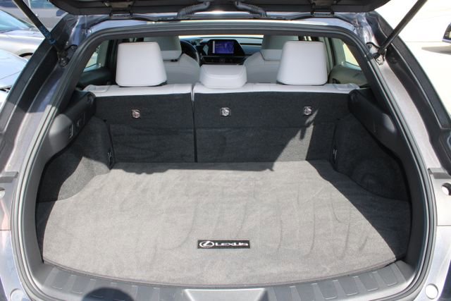 Certified 2023 Lexus UX 250h FWD w/ Accessory Package (Z2) image 8