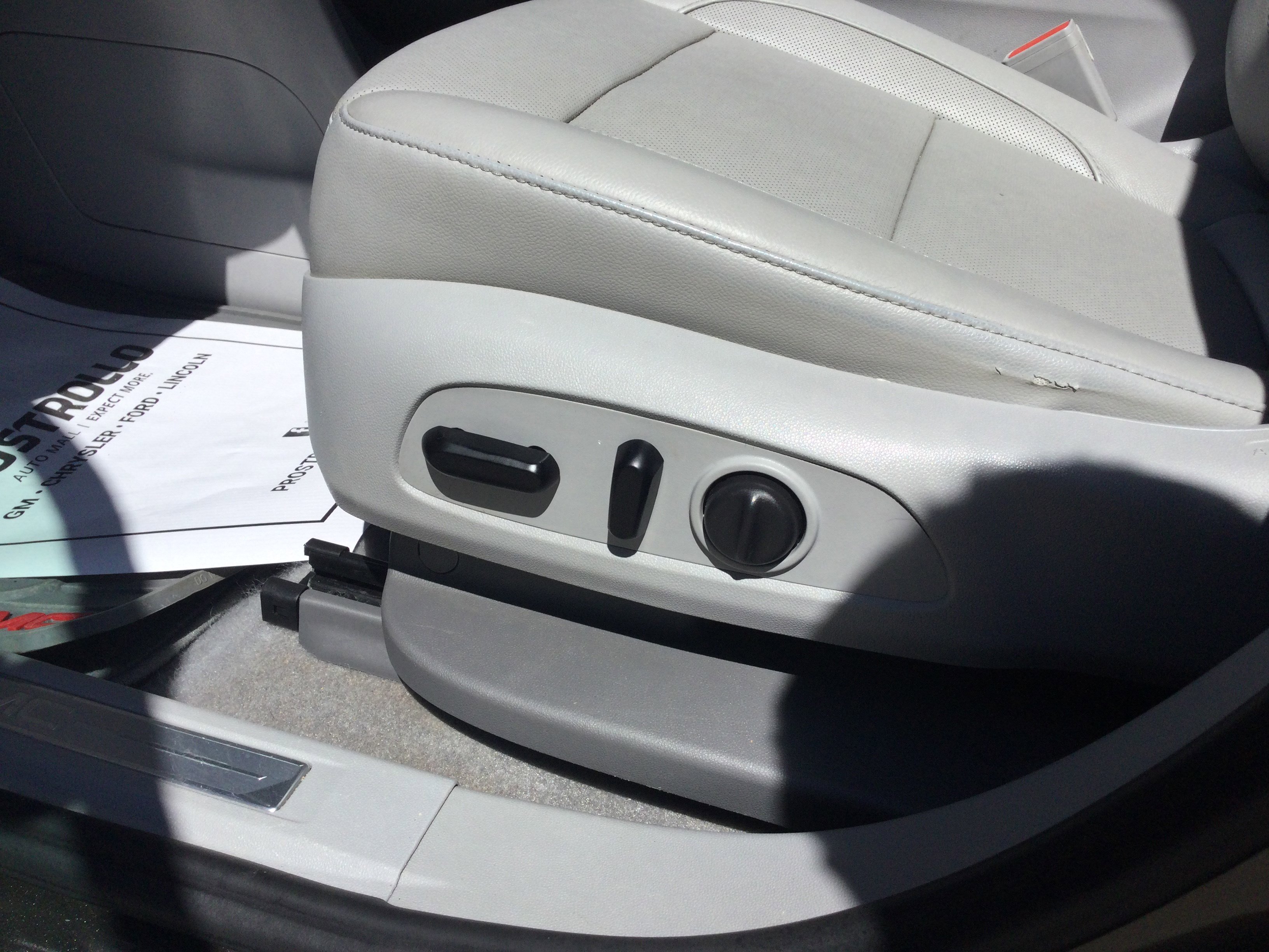 Used 2020 GMC Acadia SLT image 9