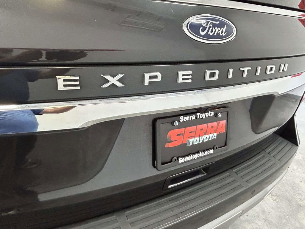 Used 2024 Ford Expedition Limited RWD image 11