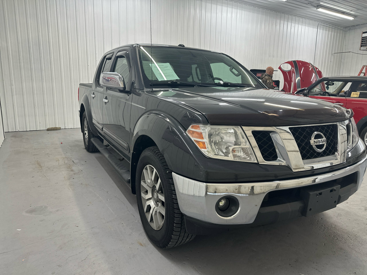 Used 2013 Nissan Frontier SL image 19