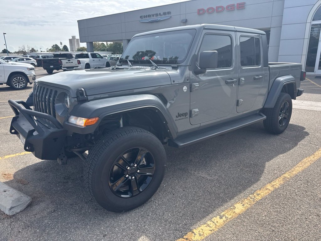 Used 2021 Jeep Gladiator Sport AWD/4WD image 1