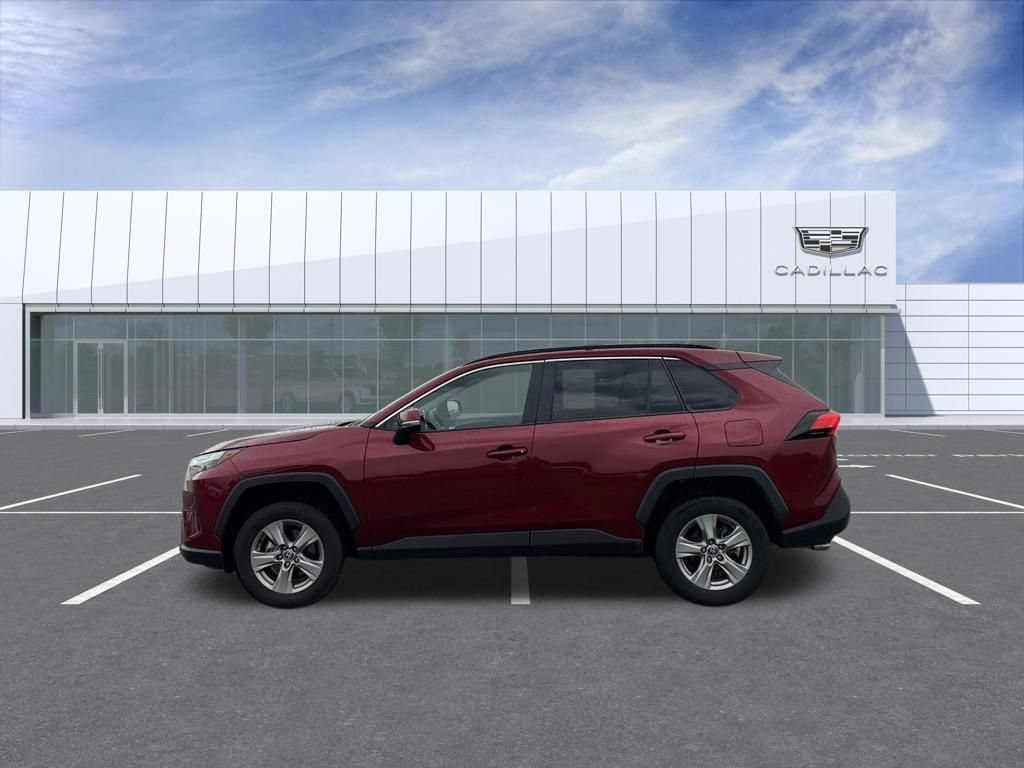 Used 2025 Toyota RAV4 XLE AWD/4WD image 5