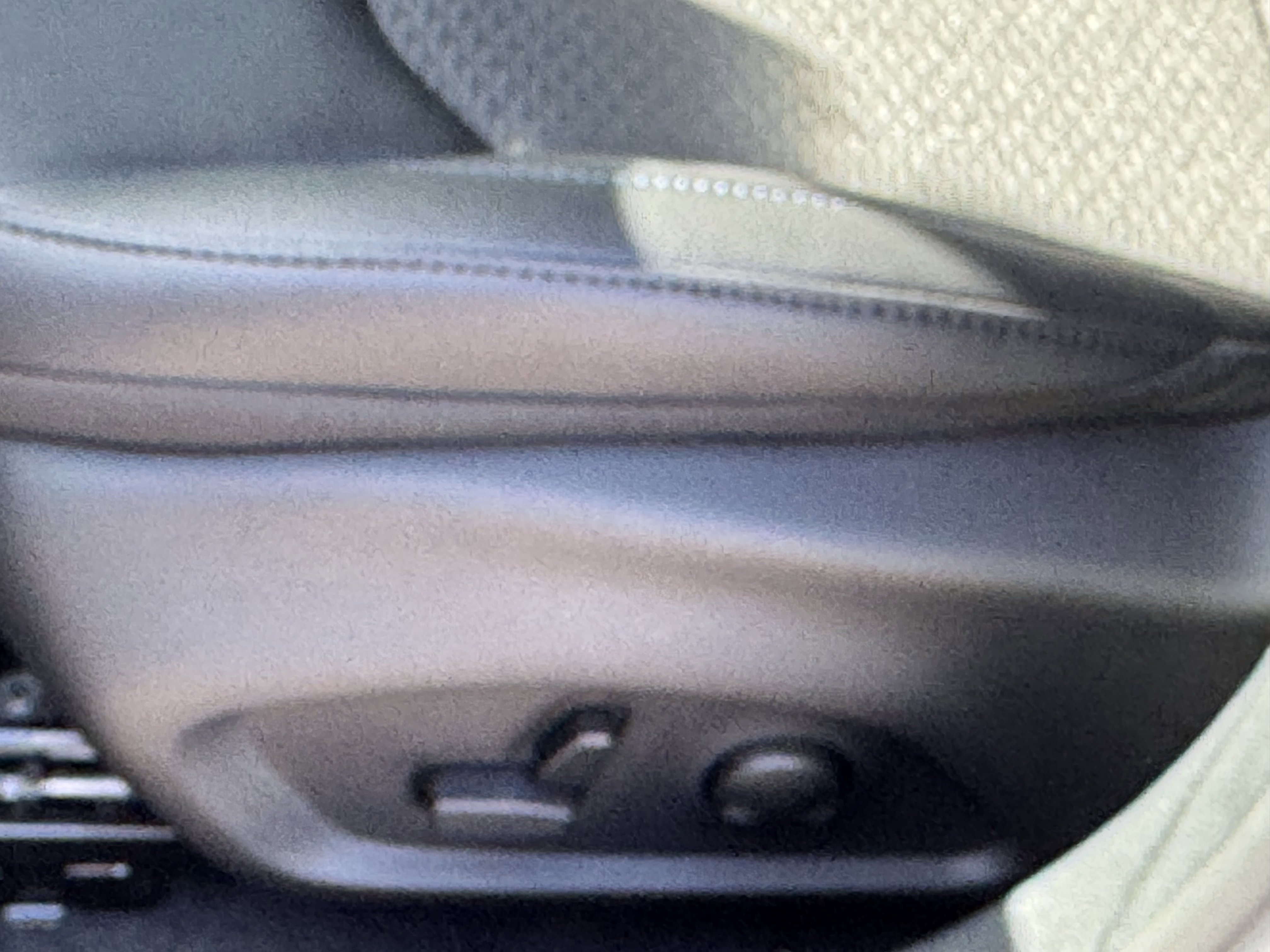 New 2026 Jeep Compass Latitude image 14