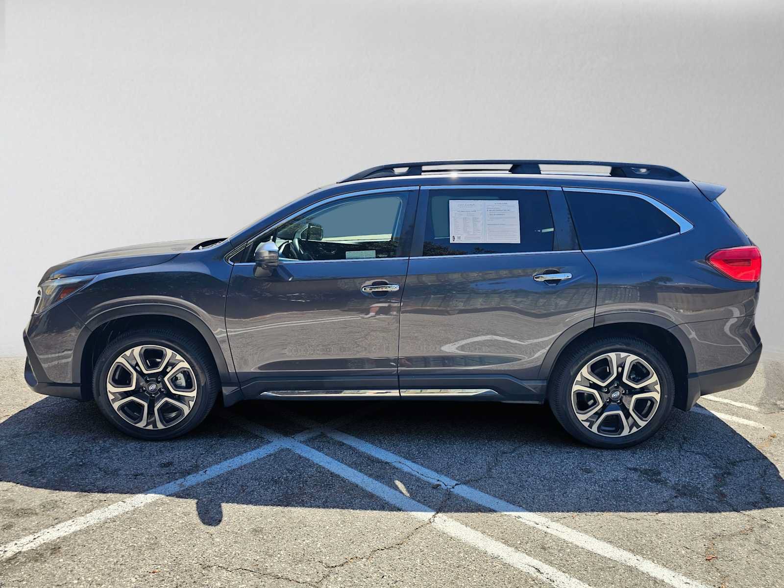 Used 2023 Subaru Ascent Touring AWD/4WD image 6