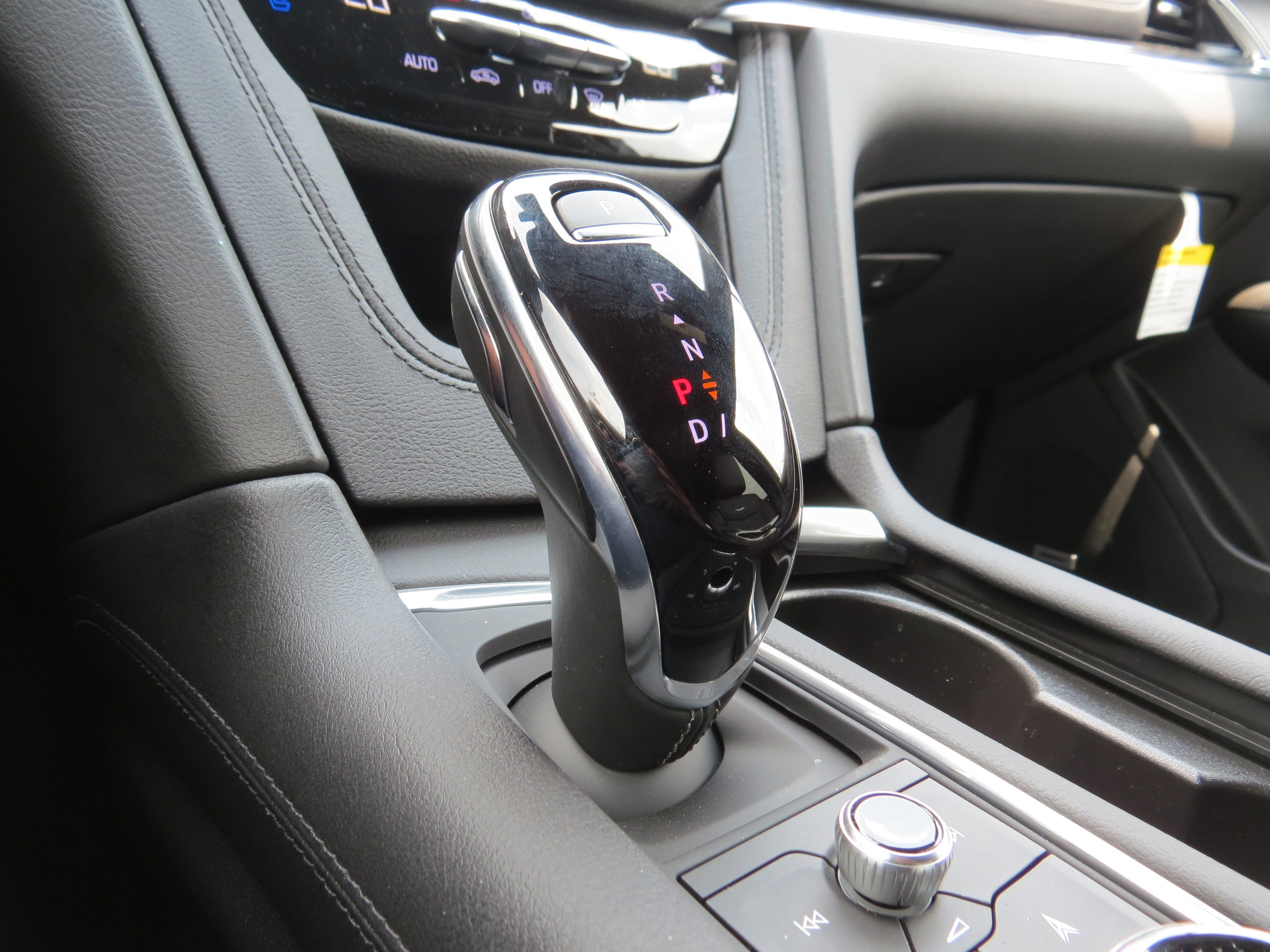 New 2025 Cadillac XT5 Premium Luxury w/ Technology Package image 32