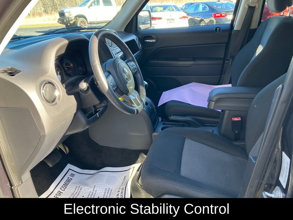 Used 2015 Jeep Patriot Latitude image 12