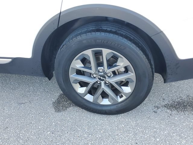 Used 2024 Kia Telluride LX AWD/4WD image 5