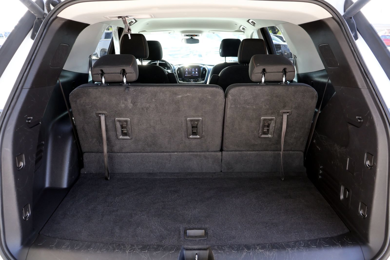 Used 2021 Chevrolet Traverse LT FWD image 11