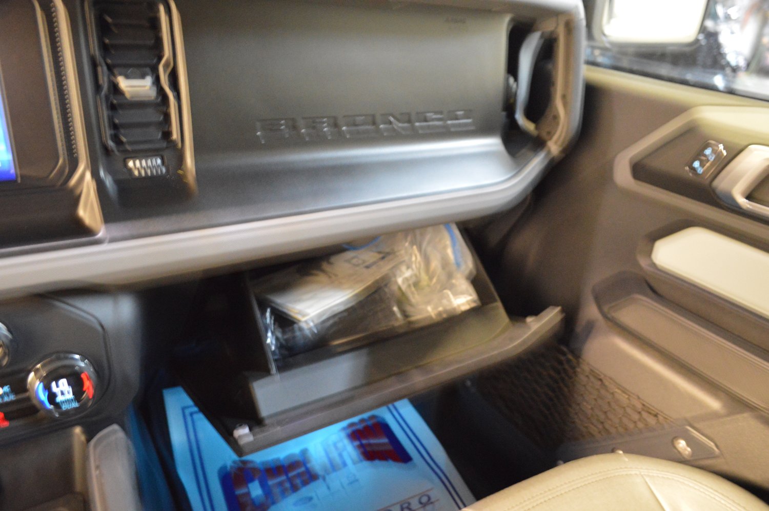 Used 2023 Ford Bronco Big Bend w/ Sasquatch Package AWD/4WD image 18