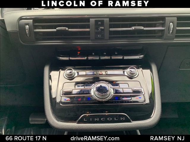 Used 2021 Lincoln Corsair AWD w/ Equipment Group 101A image 19