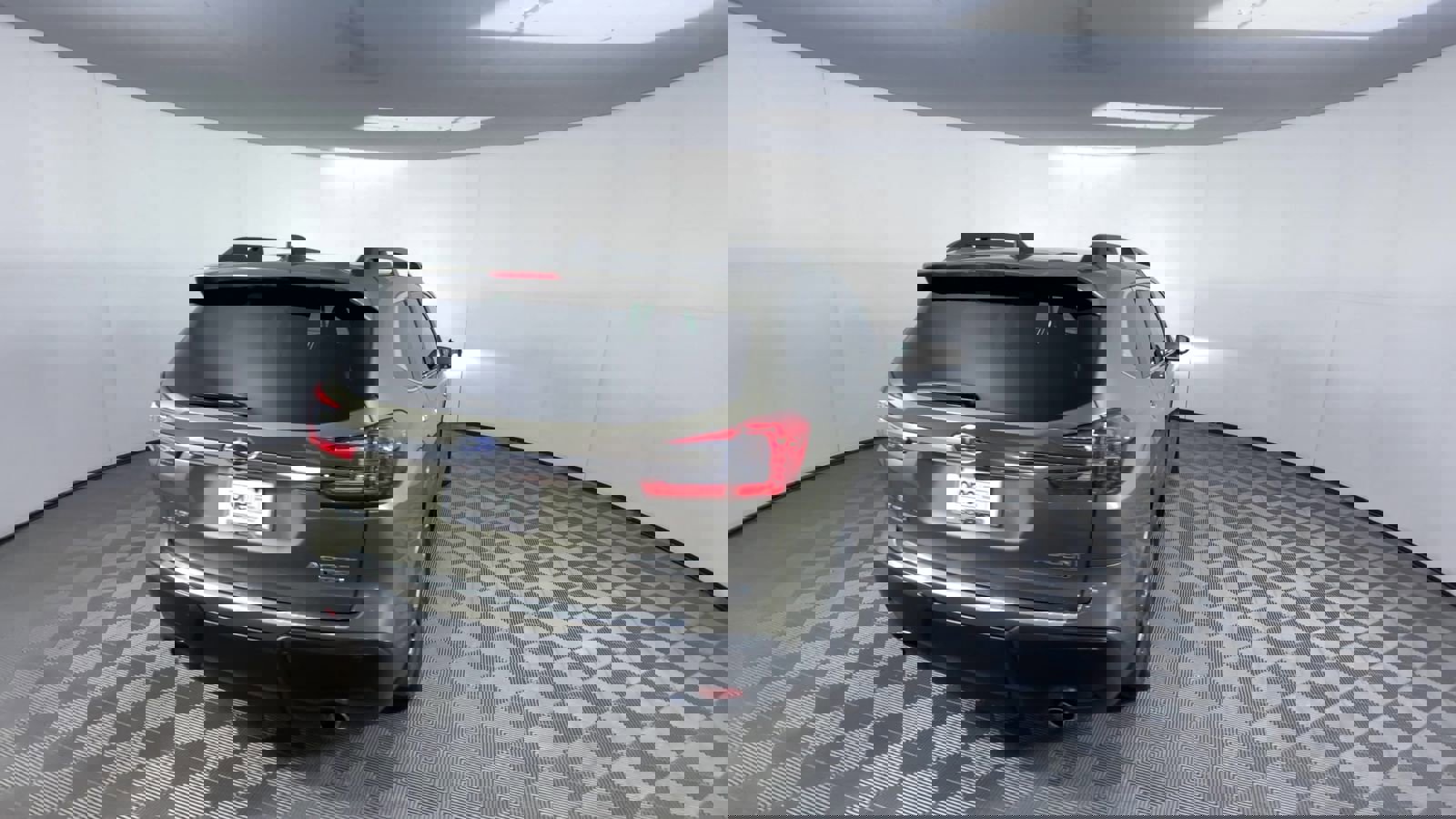 Used 2023 Subaru Ascent Touring image 8