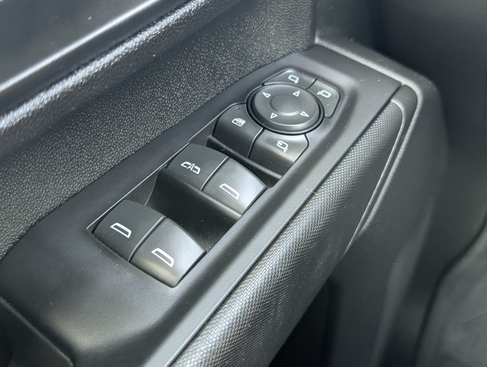 Used 2022 Chevrolet Silverado 2500 Custom w/ Custom Value Package AWD/4WD image 27