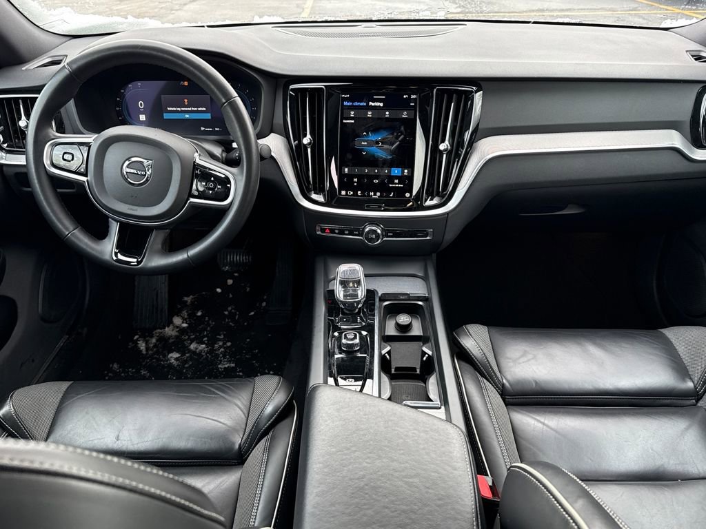 Used 2024 Volvo S60 B5 Plus image 10