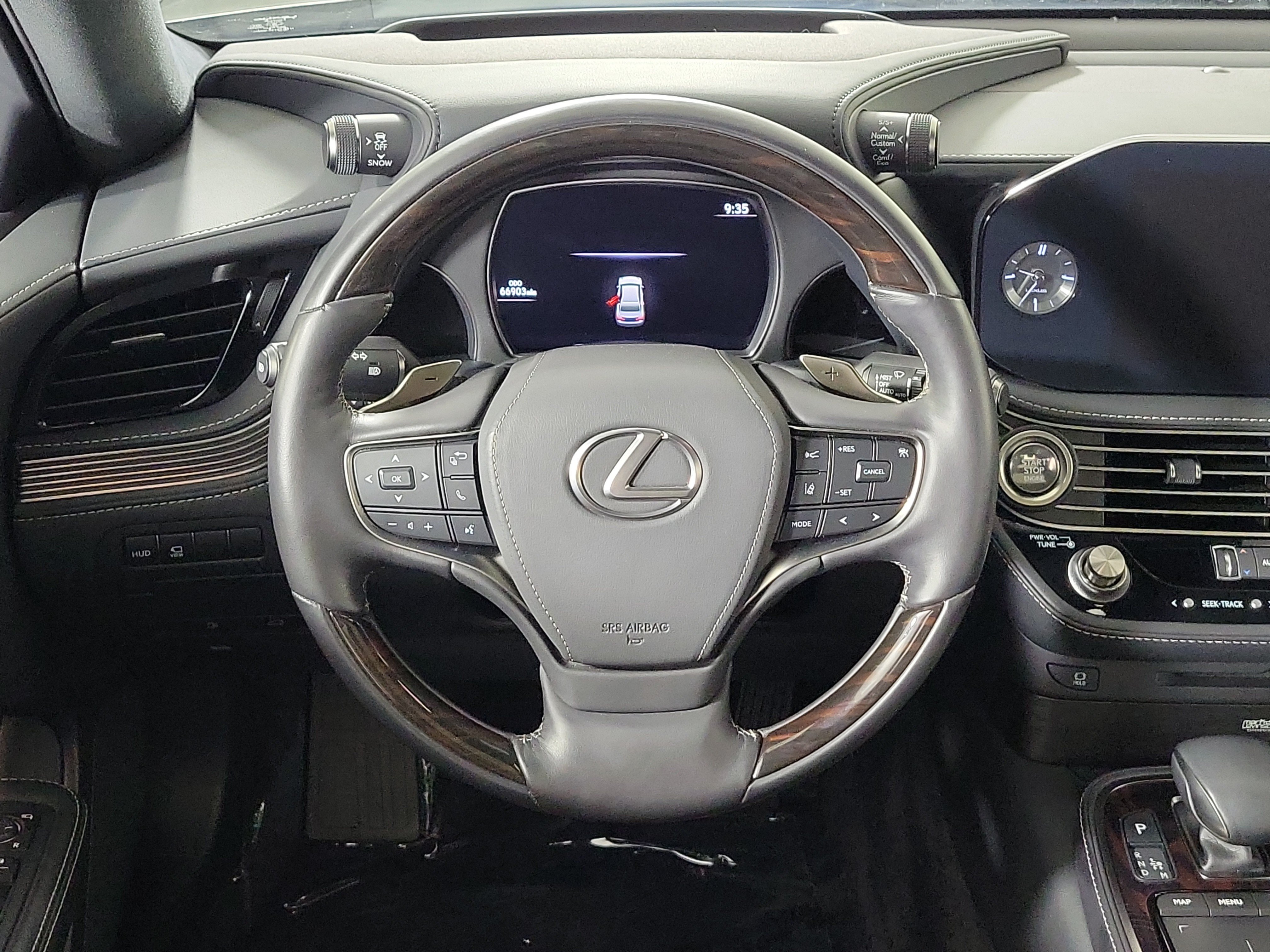 Used 2021 Lexus LS 500 AWD w/ Luxury Package image 12