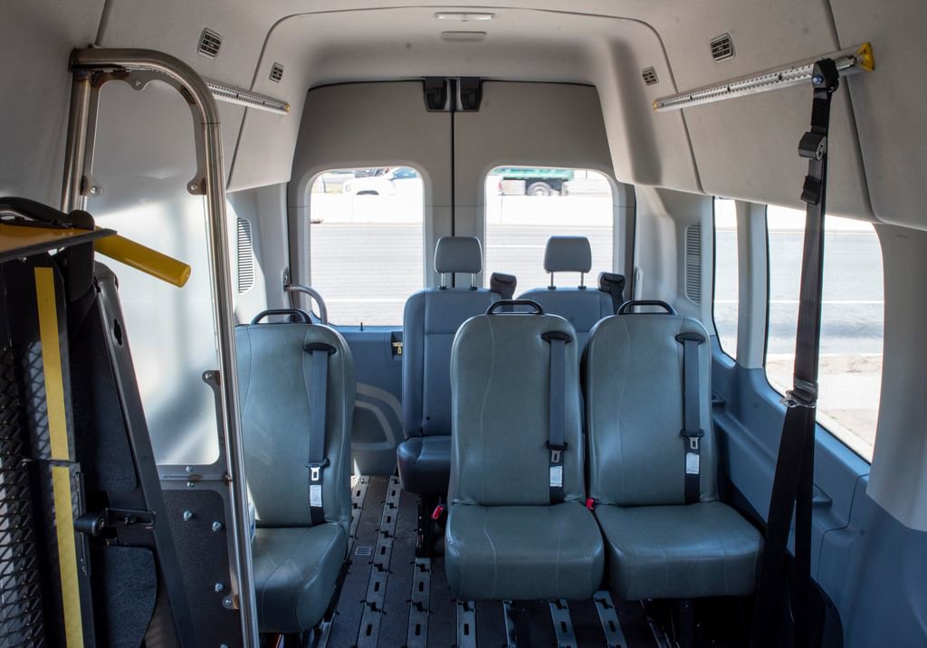 Used 2018 Ford Transit 350 XL RWD image 18
