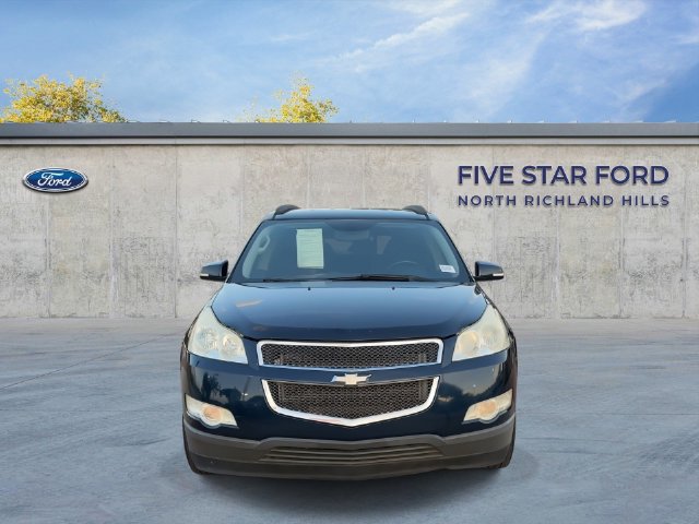 Used 2009 Chevrolet Traverse LT w/ California Edition Package FWD image 3