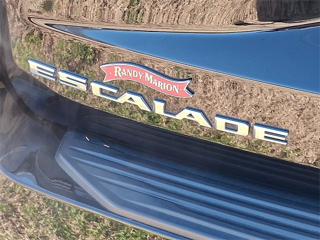 Certified 2024 Cadillac Escalade ESV Premium Luxury image 29