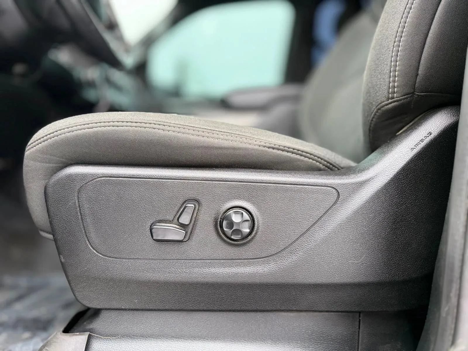 Used 2019 RAM 1500 Big Horn AWD/4WD image 11