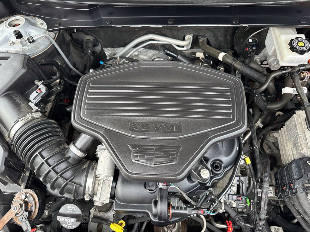 Used 2020 Cadillac XT5 Premium Luxury w/ LPO, Floor Liner Package FWD image 31