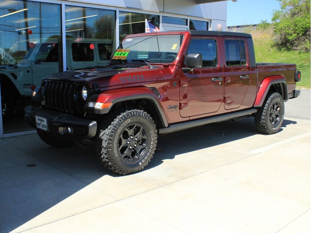 Certified 2021 Jeep Gladiator Sport AWD/4WD image 3
