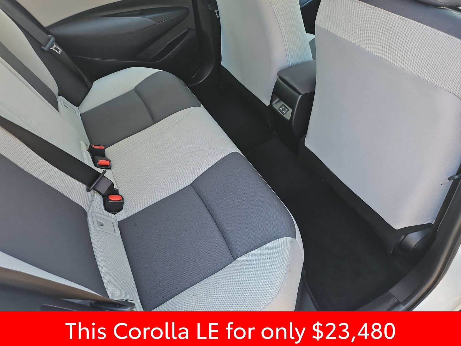 Used 2026 Toyota Corolla LE FWD image 24