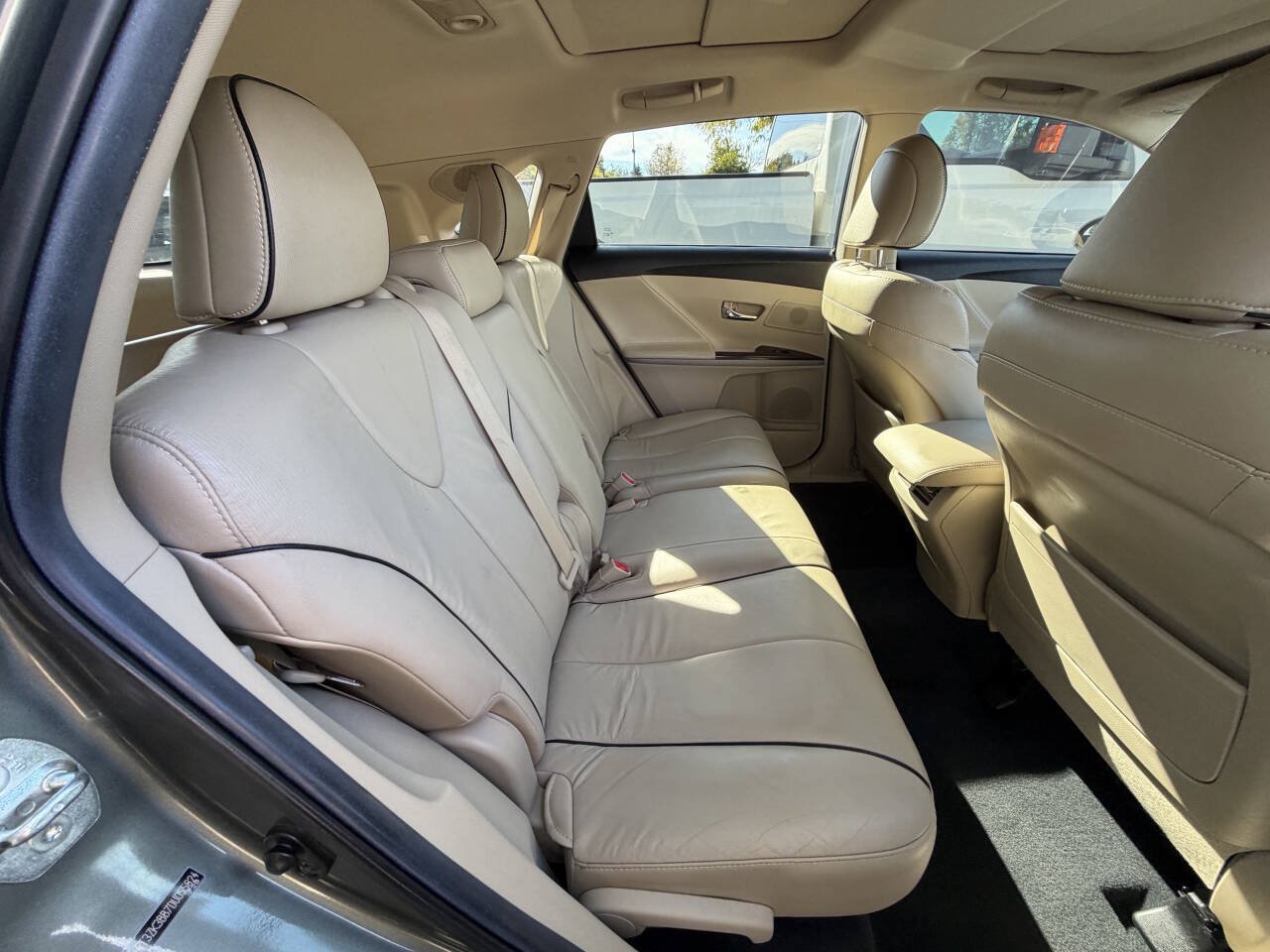 Used 2013 Toyota Venza Limited FWD image 21