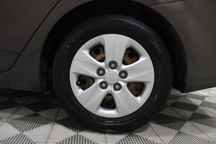 Used 2018 Kia Forte LX image 46