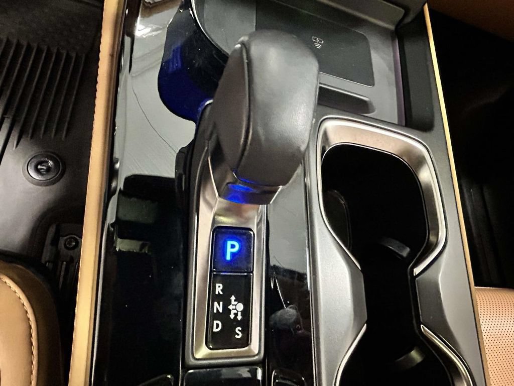 Used 2024 Lexus NX 350h AWD w/ Vision Package image 18