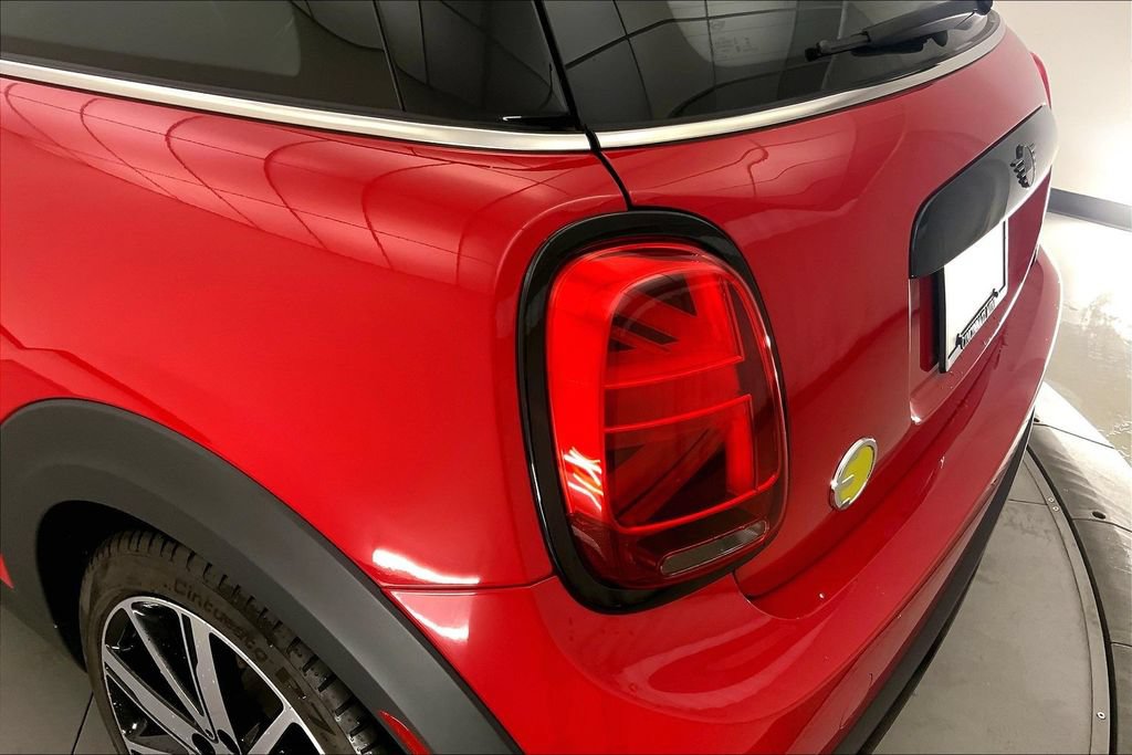 Used 2024 MINI Cooper SE FWD image 28