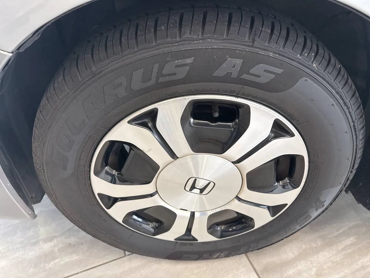 Used 2015 Honda Civic Hybrid Sedan image 44