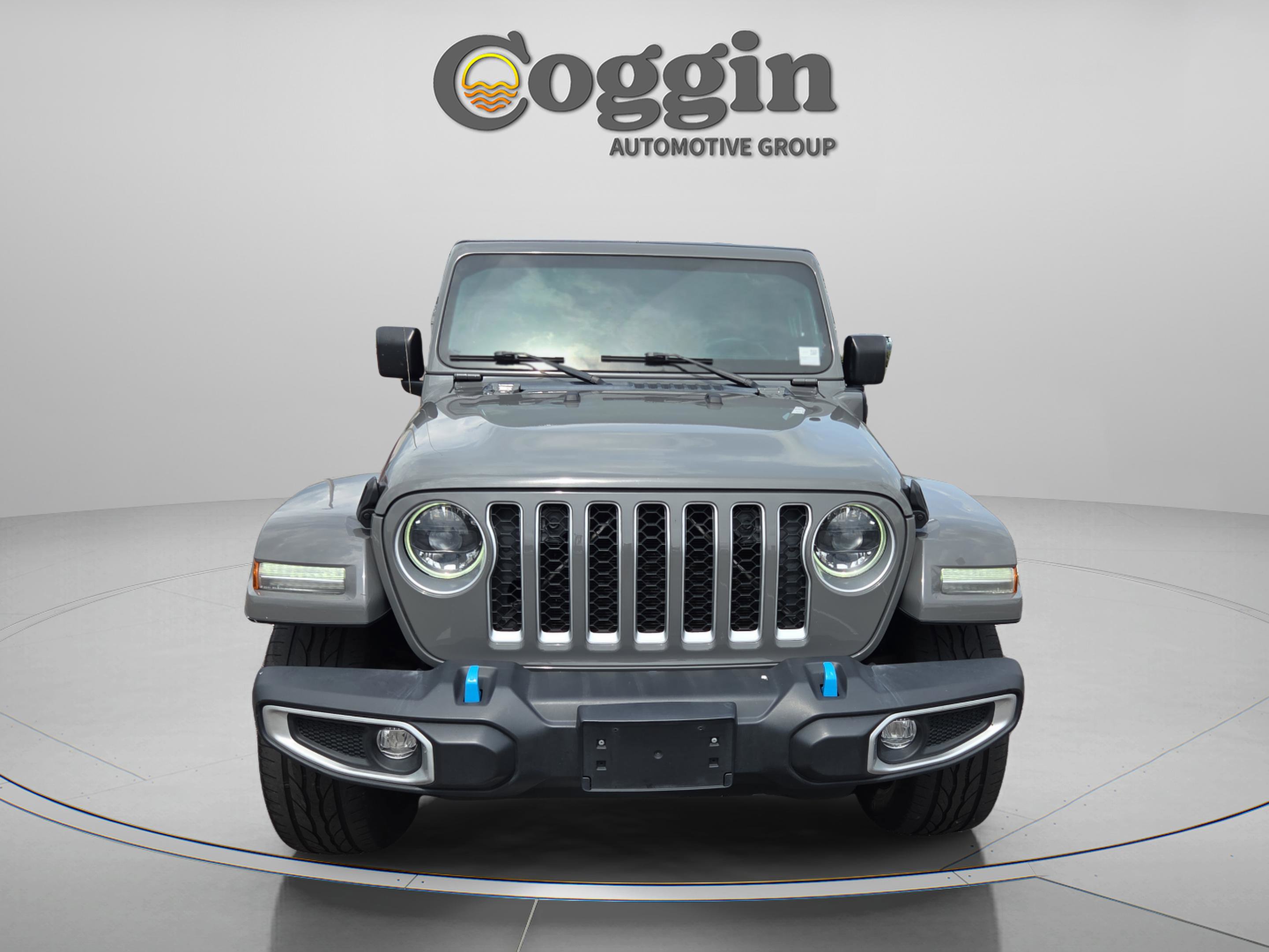 Used 2023 Jeep Wrangler Unlimited Sahara AWD/4WD image 8