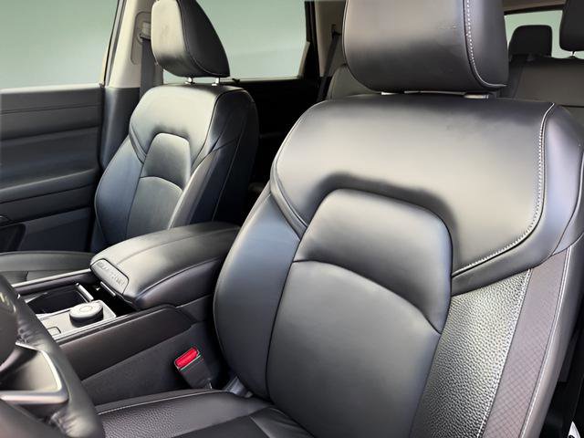 Used 2022 Nissan Pathfinder SL image 37
