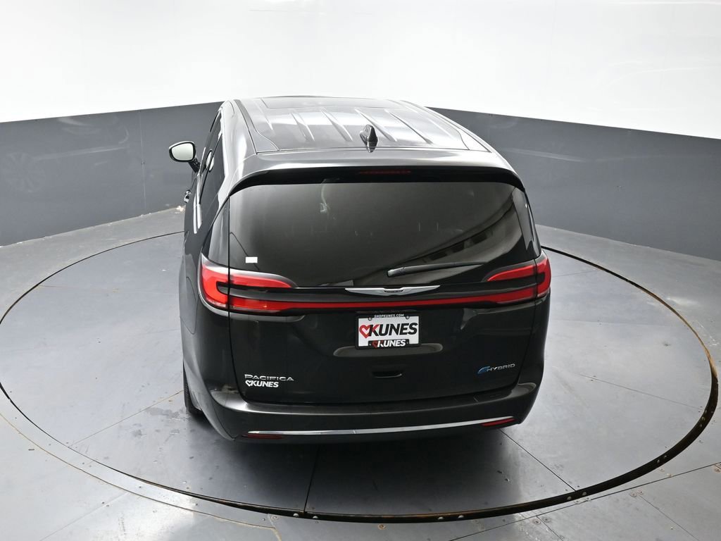 Used 2023 Chrysler Pacifica Limited FWD image 49