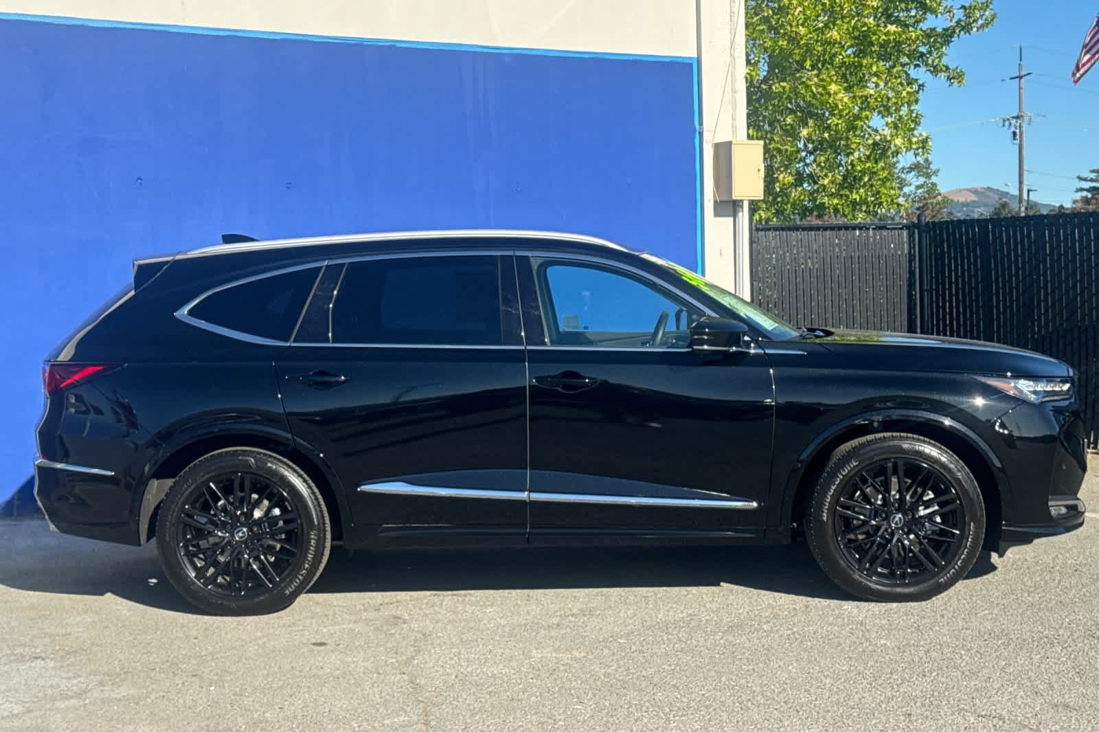 Used 2026 Acura MDX w/ Advance Package AWD/4WD image 2