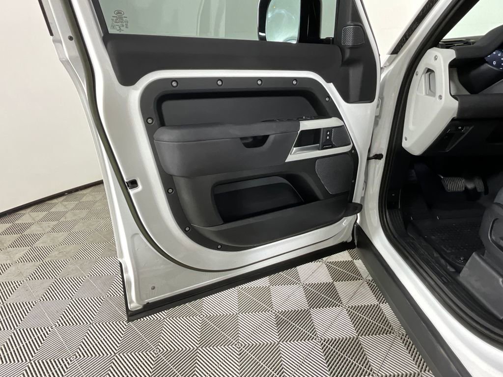 Certified 2023 Land Rover Defender 110 S AWD/4WD image 16