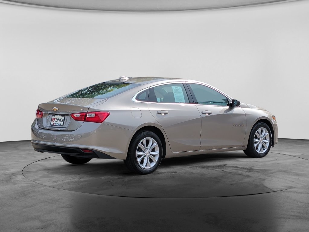 Used 2025 Chevrolet Malibu LT FWD image 7