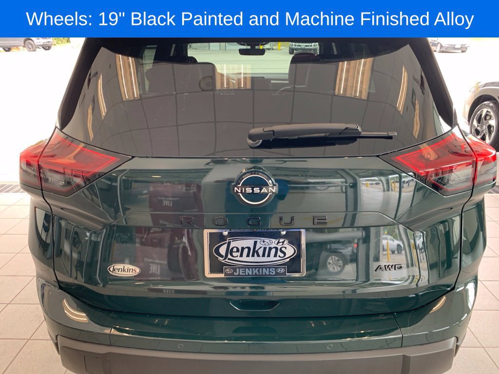 Used 2026 Nissan Rogue Dark Armor AWD/4WD image 16