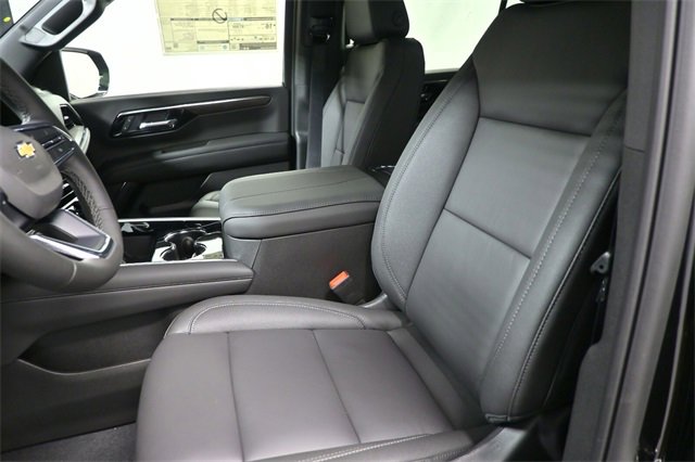 New 2026 Chevrolet Suburban LT w/ Comfort Package image 9