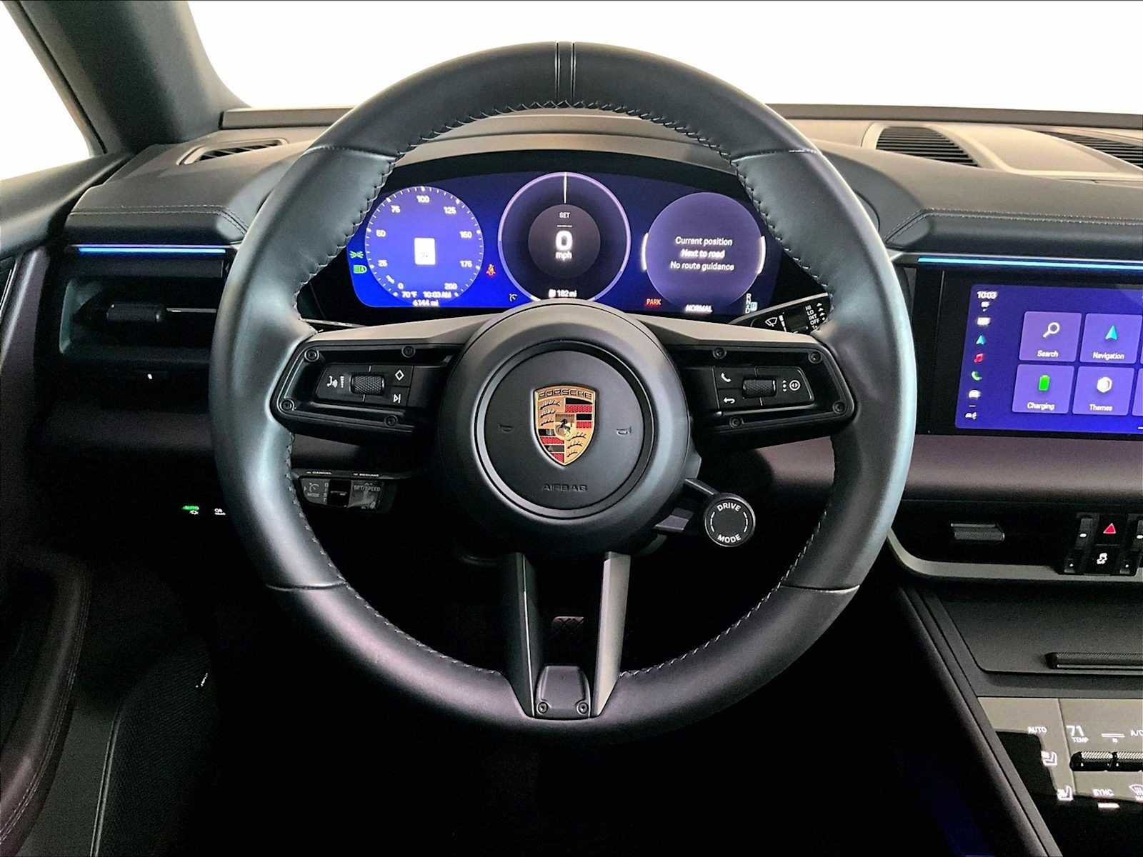 Used 2025 Porsche Macan Electric image 18