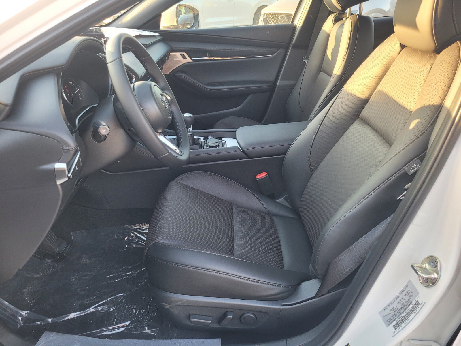 New 2026 MAZDA MAZDA3 2.5 S Hatchback w/ Premium Pkg FWD image 3