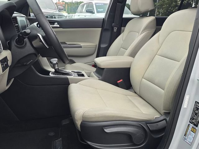 Used 2020 Kia Sportage S w/ S FWD Sunroof Package image 17