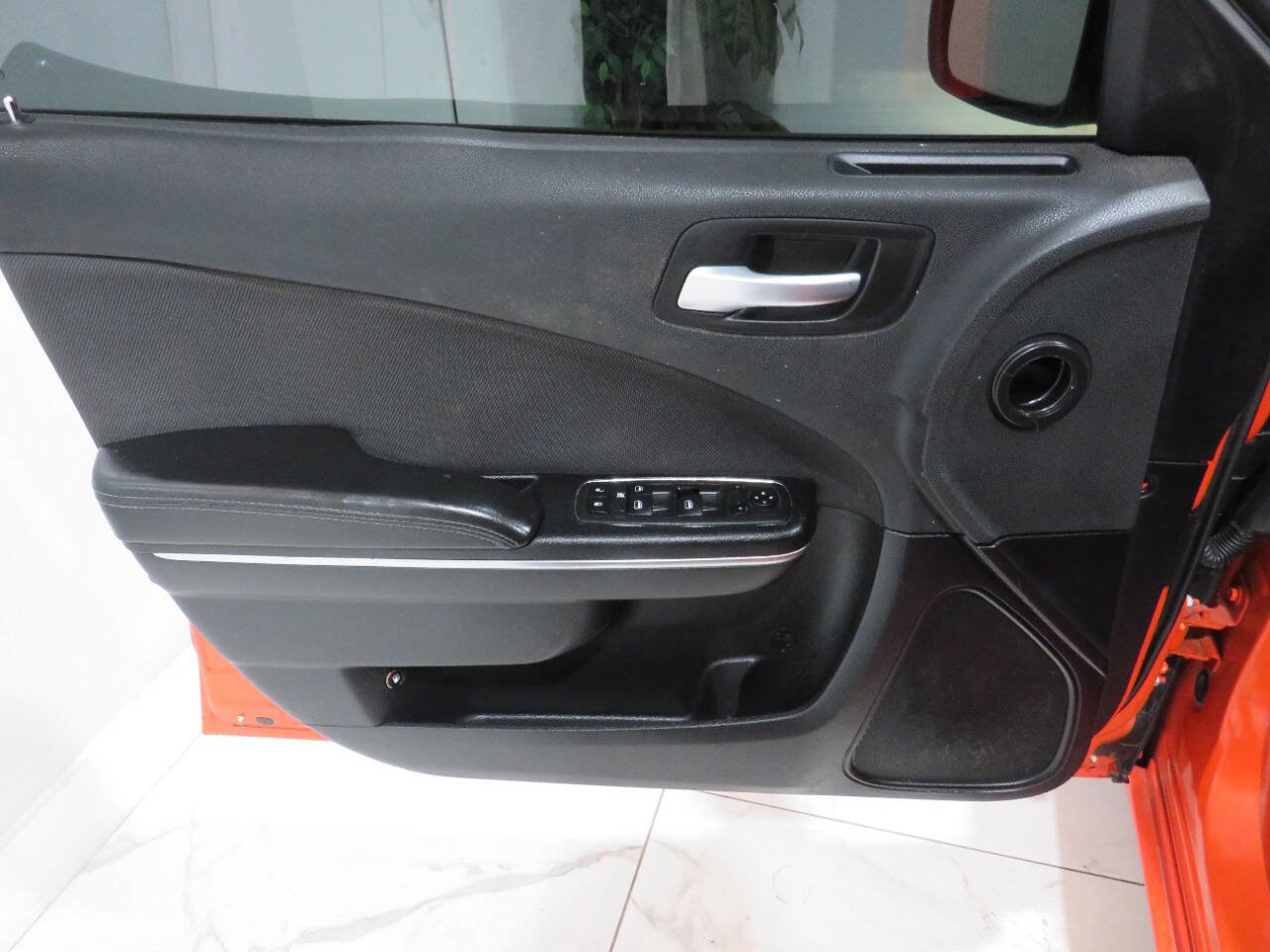 Used 2017 Dodge Charger SE image 19